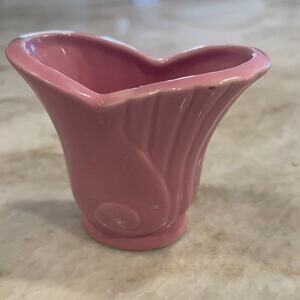 Vintage mini McCoy vase pink 3”